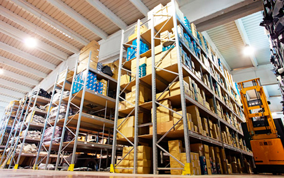 Склад автозапчастей